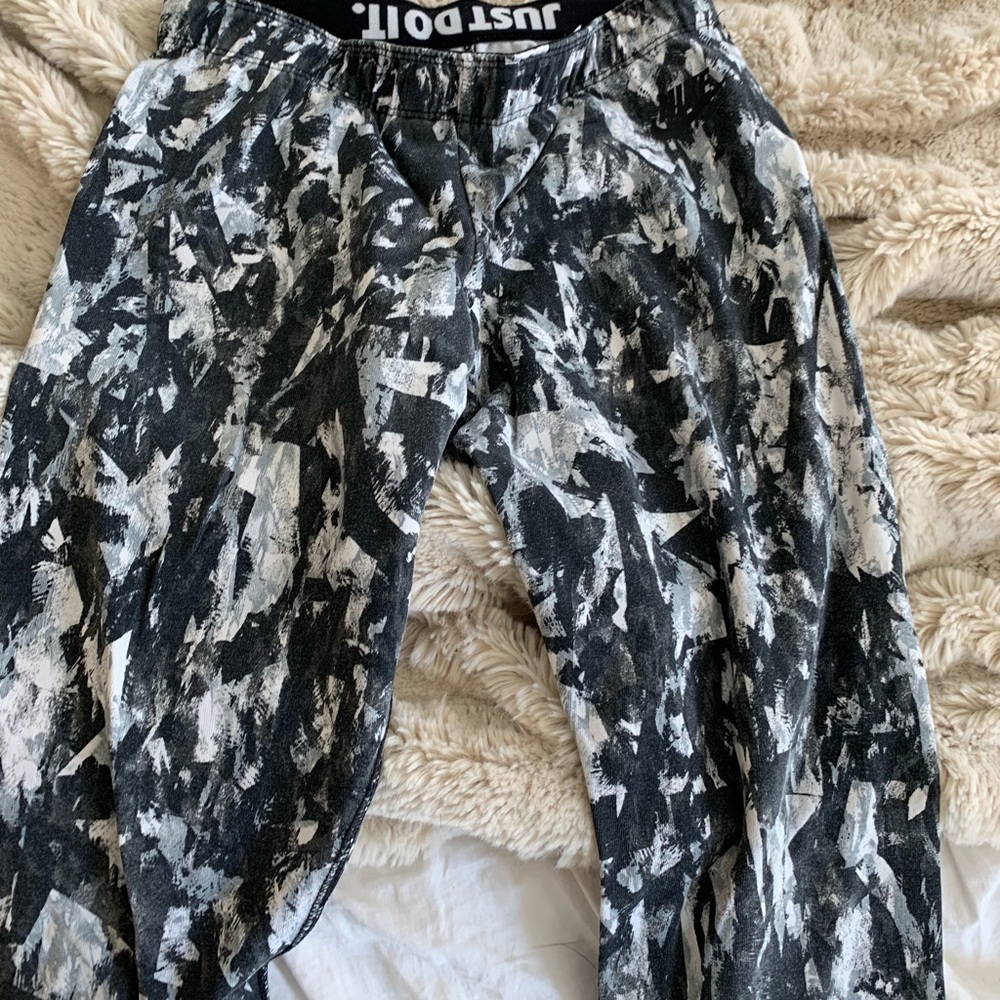 Nike full length printed leggings